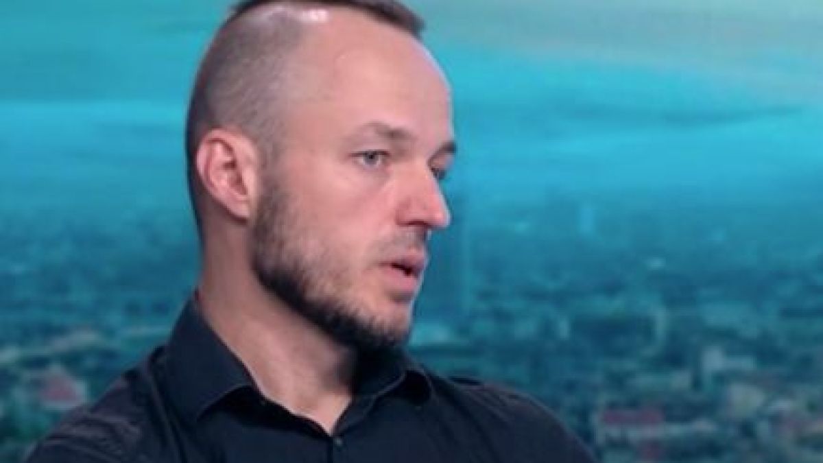 Политолог за Радев: Президентът е неформален лидер на протестите