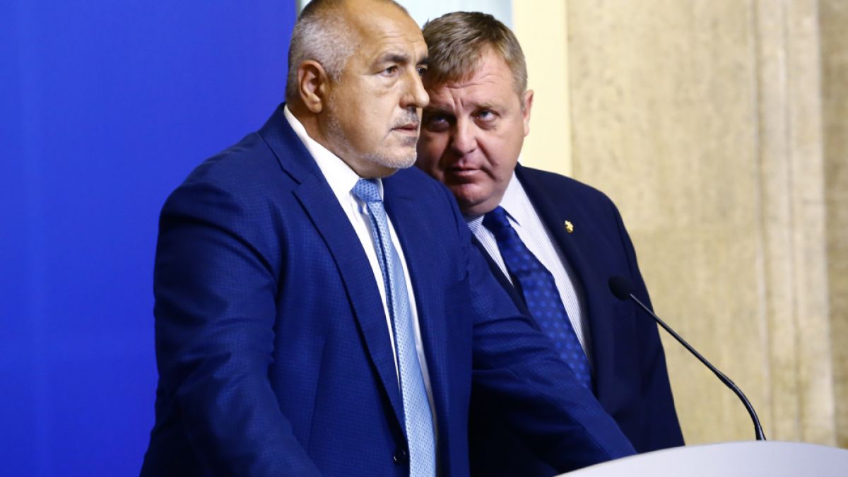 Правителството ще разпределя много пари днес