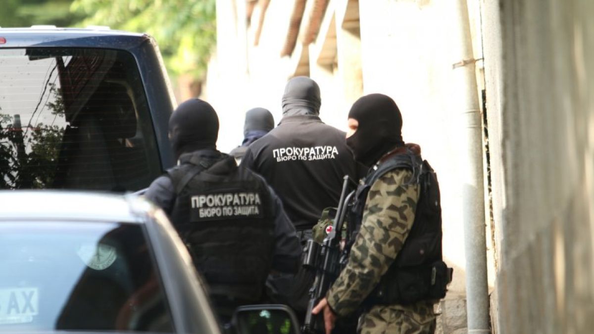 Извънредно! Разбиха нарколаборатория в Горна Оряховица с невиждани размери, Гешев пътува към мястото ВИДЕО