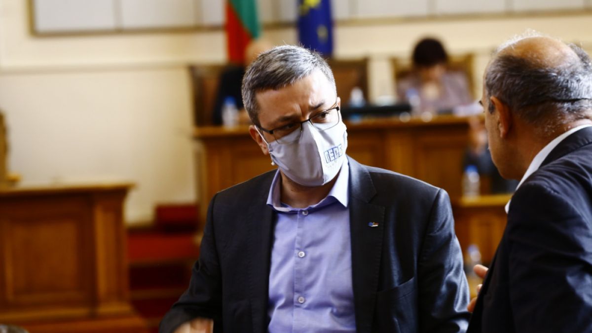 Тома Биков хвърли бомба за служебното правителство и ГЕРБ 