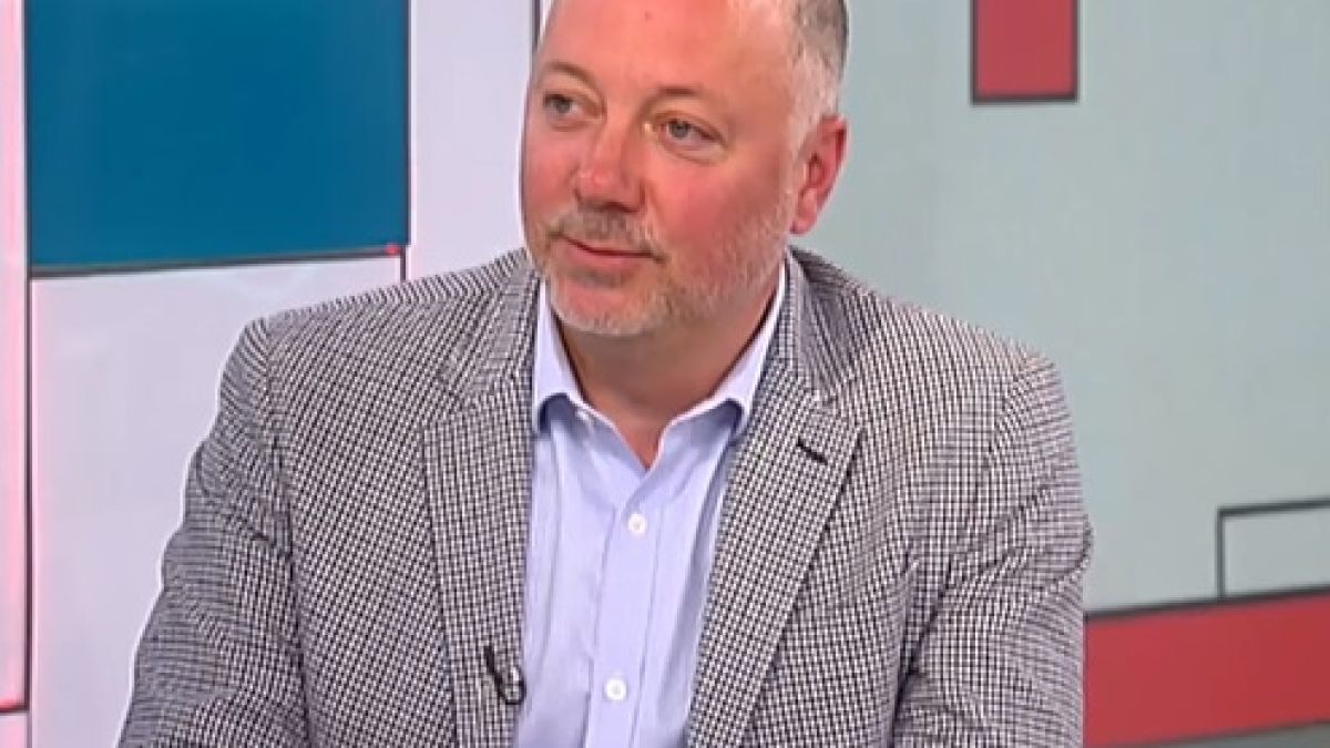 Министър Желязков опроверга заблуда на "Отровното трио", свързана с продажбата на БТК