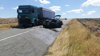 Голяма трагедия с Алфа Ромео и камион ДАФ край Карнобат