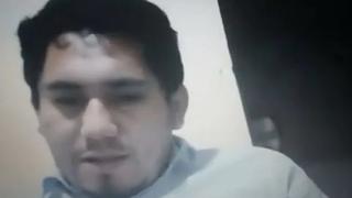 По време на онлайн урок зад учителя се появи нещо страховито 