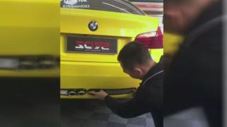 Това е най-бързият начин да съсипете хубава спортна кола ВИДЕО