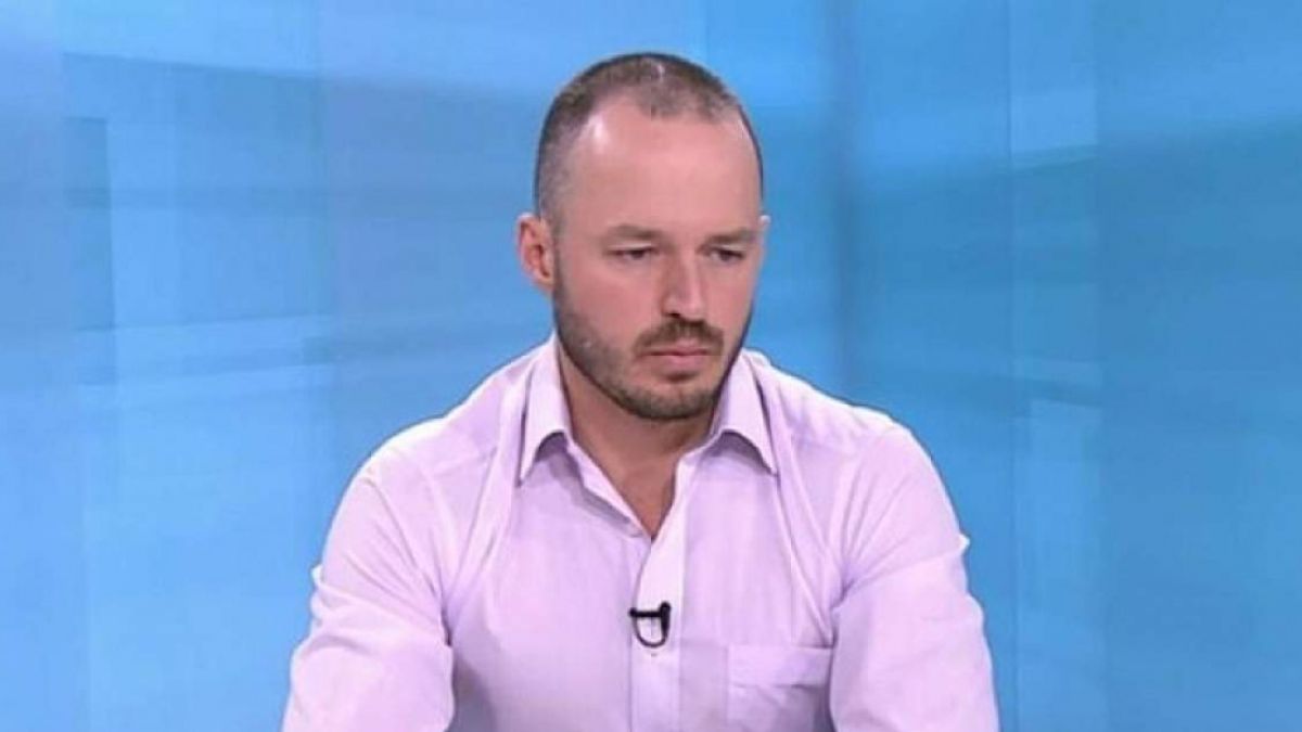 Версия от политолог: Радев може да предложи Христо Иванов за служебен премиер