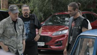 Много впечатляващи автомобили и едно Жигули в новия български игрален филм на режисьора Виктор Божинов