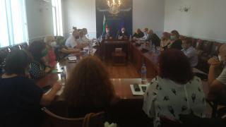 Здравният министър с лоша прогноза: Втора К-19 вълна удря България през...