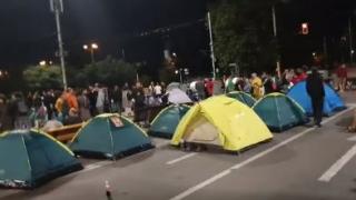 Пак барикади! София и Варна осъмнаха блокирани, а в Пловдив... СНИМКИ