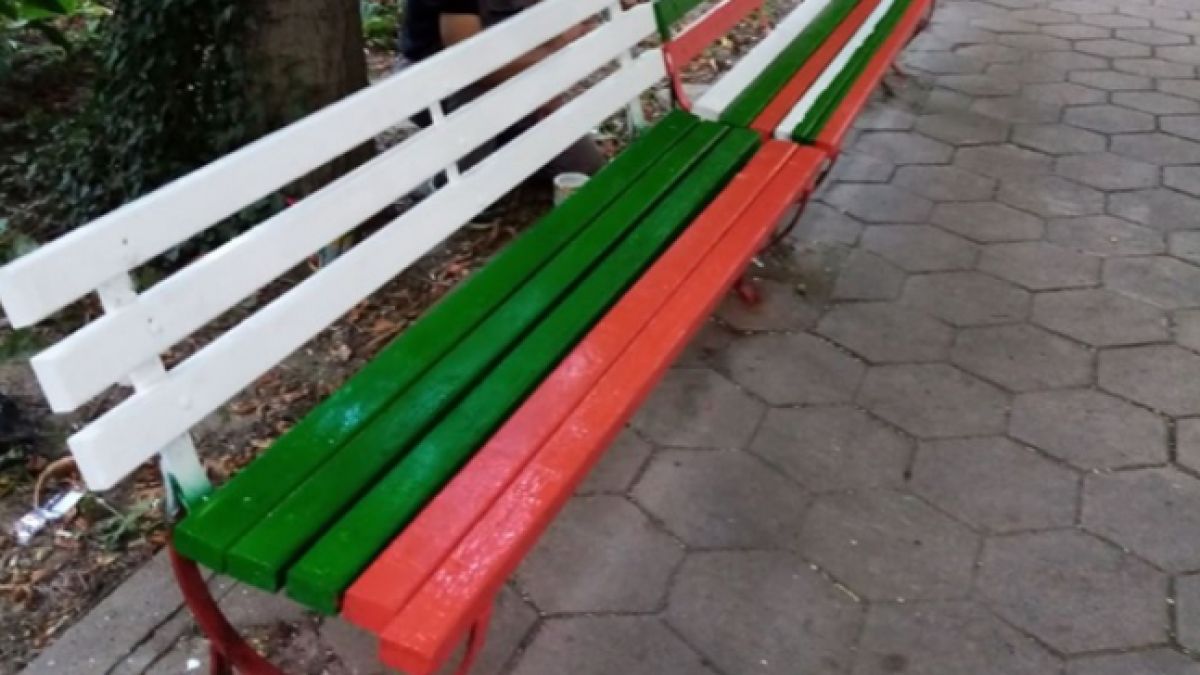 Не е за вярване какво направи този пловдивчанин с пейките пред блока СНИМКА 