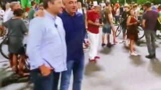 Скандално ВИДЕО от протеста: Сикаджия докладва на Христо Иванов за разговор с Маджо, проваленият министър: "Тихо!"