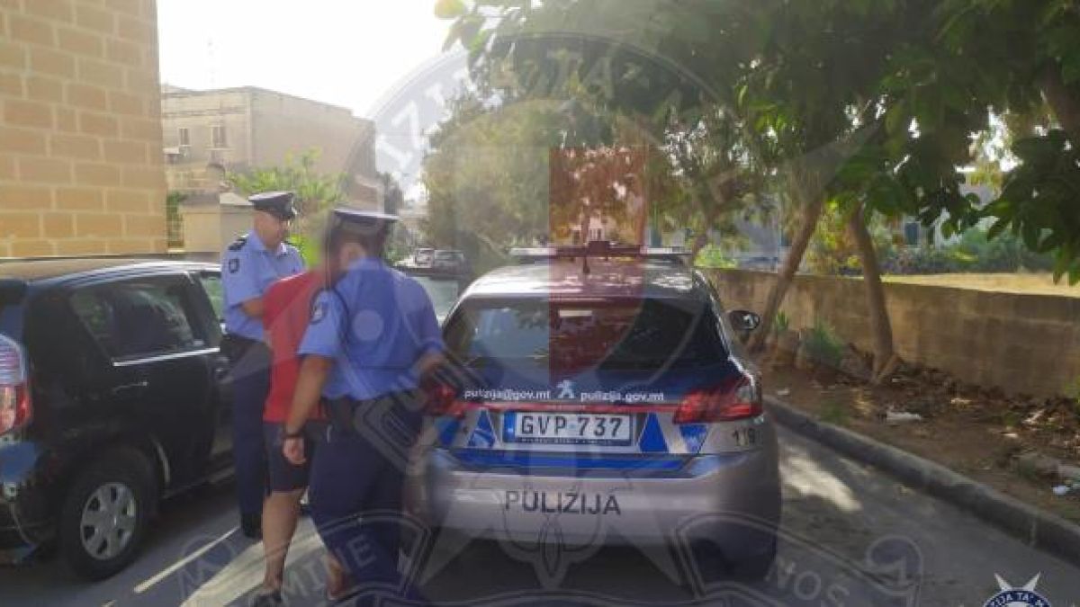 Смразяваща гледка! Български гражданин лежи в локва кръв в Малта СНИМКИ