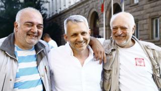 "Отровното трио" в колапс - измислиха невероятни оправдания за малобройния съботен протест