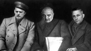 Евгени Михайлов: Истинската цел на "Отровното трио" е преврат с чупене на ръце