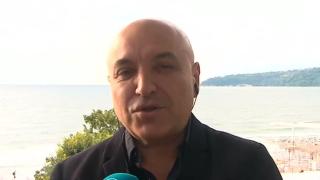 Д-р Бърдаров: Отивайте на плаж! Там е защитата срещу К-19 ВИДЕО