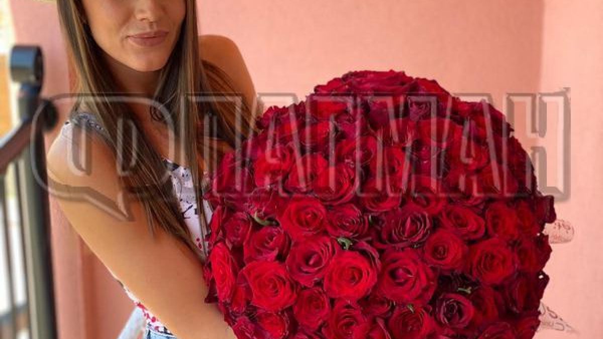 Бизнесмен пръсна 10 бона за Дениз Хайрула на Слънчев бряг СНИМКИ