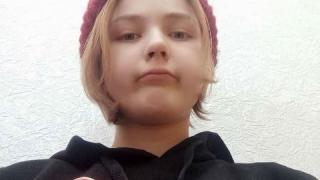 13-годишна ученичка стана майка СНИМКИ 