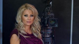 Венета Райкова втрещи: Спя с млади момчета със стегнати тела