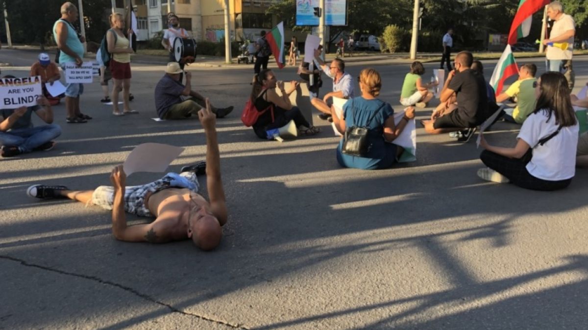 Протестиращи изумиха цяла България с това тежко обвинение към полицията ВИДЕО