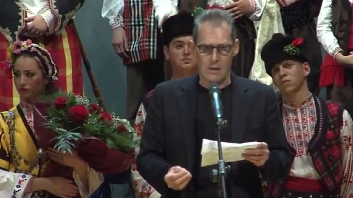 Бен Крос ни даде пример как да обичаме България