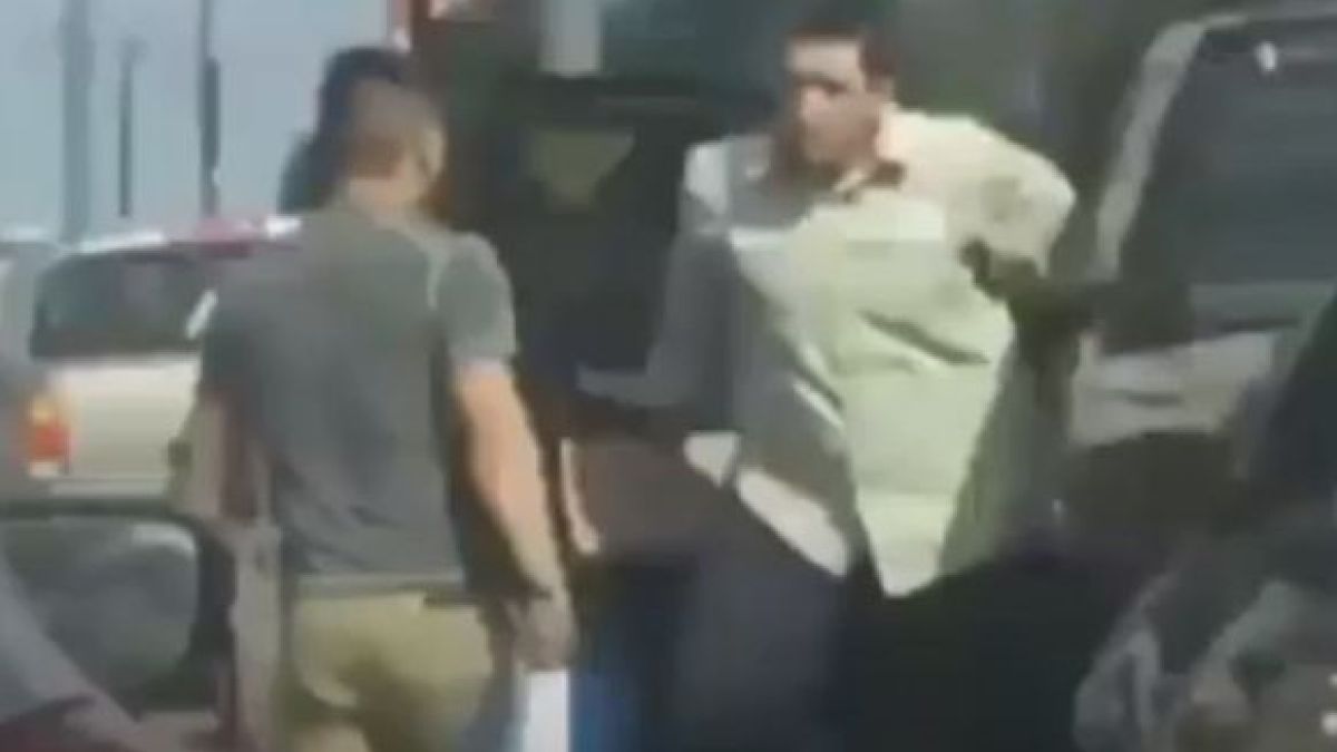Зрелищни ВИДЕА: Бой между шофьори като в "Междузвездни войни"