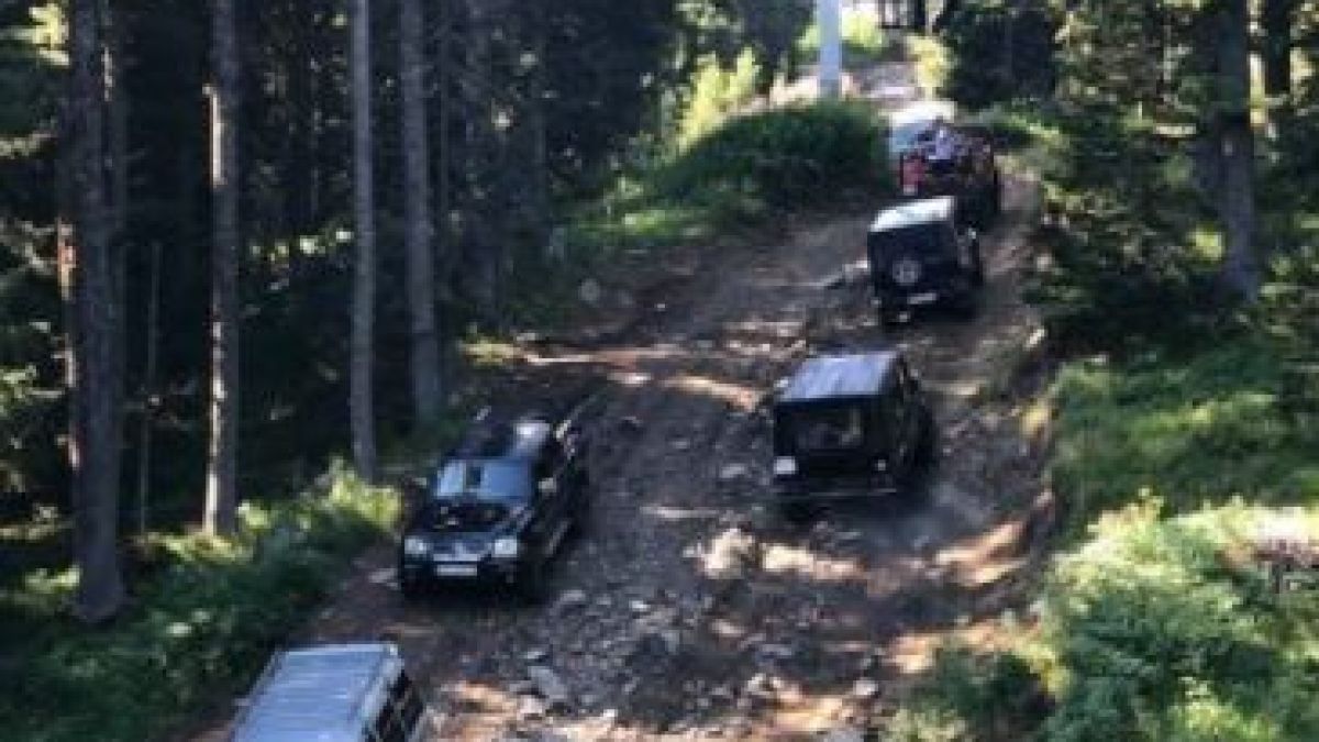 Напук на забраната: Възмущаващо е случващото се на Рилските езера СНИМКА