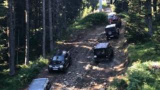 Напук на забраната: Възмущаващо е случващото се на Рилските езера СНИМКА