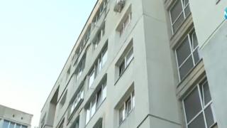Жителите на столичния жк "Младост" живеят в постоянен ужас заради психично болна ВИДЕО