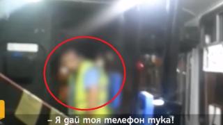 Невиждан екшън в тролей в София! Шофьор не спря на спирка, а после... ВИДЕО