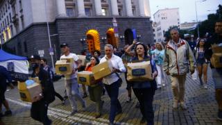 "Отровното трио" с нова гнусна изцепка! Хиляди гладуват, а те... БЛИЦ TV