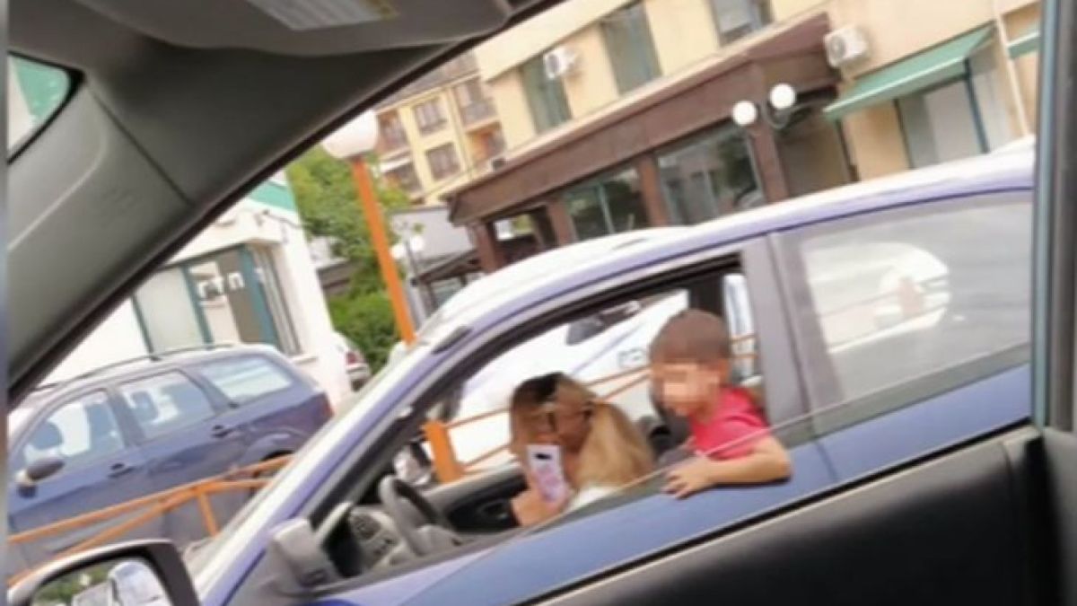СНИМКА на руса майка зад волана шокира софиянци, наглостта й изби рибата