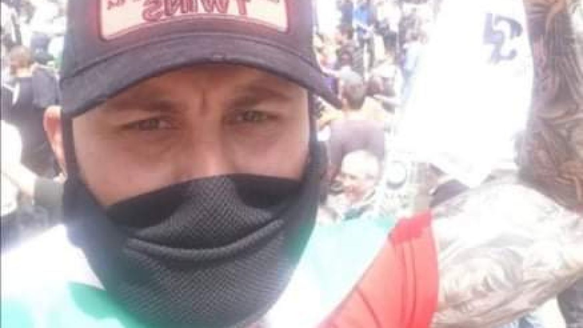 Полицията с голям удар срещу протестър СНИМКИ