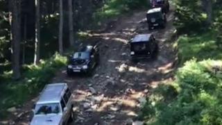Шофьор на джипка с туристи за Рилските езера изнагля брутално и... 