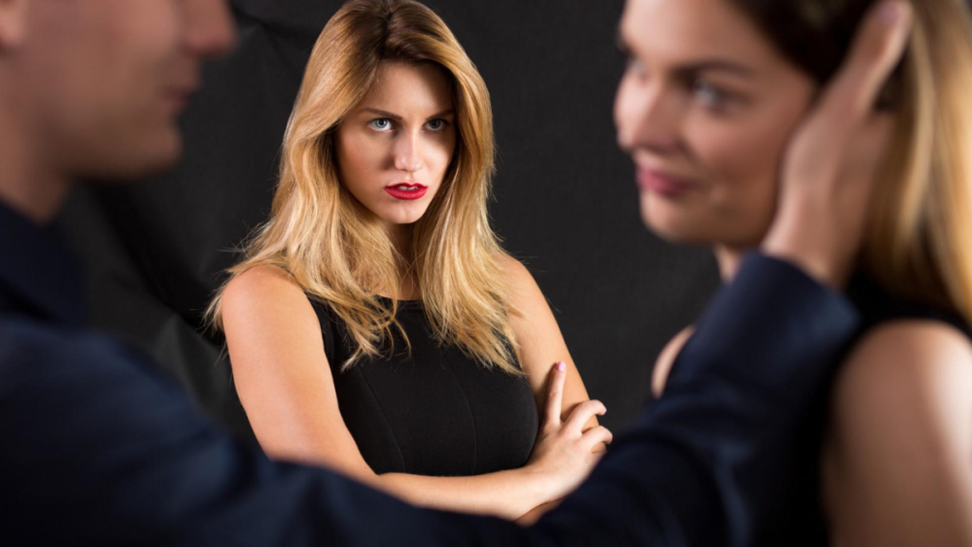 Девойка показа как трябва да се отмъщава за изневяра и възхити мрежата ВИДЕО