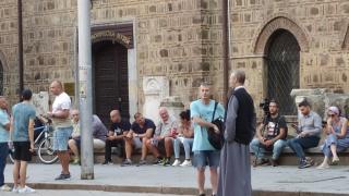 Синодът приземи протестиращия архимандрид Дионисий 