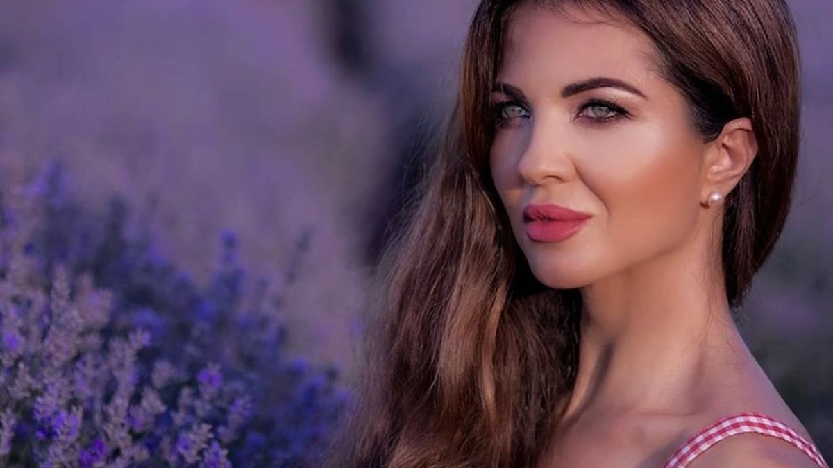 Райна спря дъха с горещи СНИМКИ 18+ и без капка фотошоп