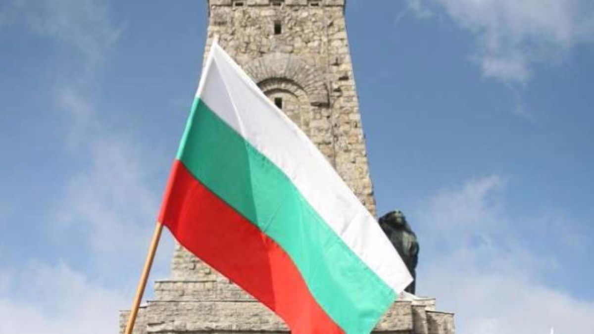 Доц. Кунчев нареди: Без тържества на връх Шипка за Трети март заради К-19