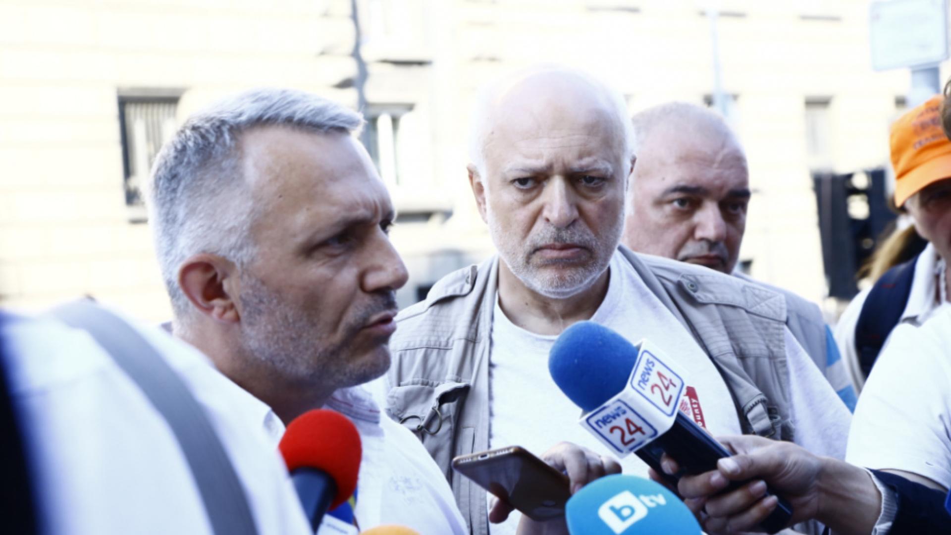 Минеков избесня с притча срещу Хаджигенов, Мая и Христо Иванов: Предатели!