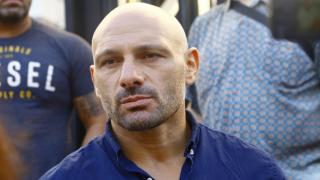 Стъки с гневен пост: Радев ни замазва очите, а Слави се държи като негов обслужващ персонал 