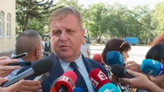 Каракачанов: ВМРО няма да подпише проекта за Конституция на ГЕРБ