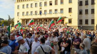 Блокада на градския транспорт от протестиращи