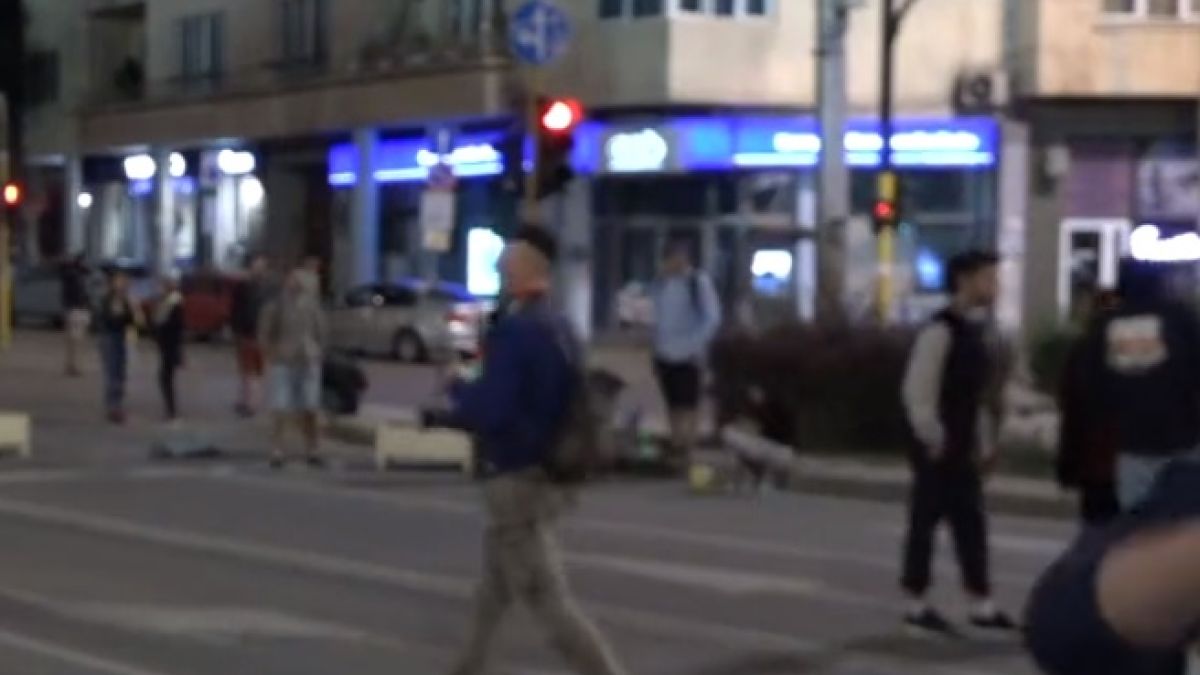 Блокадата на Орлов мост пак заприлича на катун