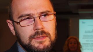 Бившият прокурор Андрей Янкулов на крака при президента