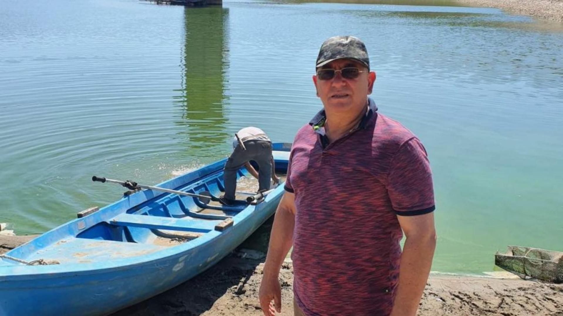 Министърът Димитров не спира да работи дори на Съединението