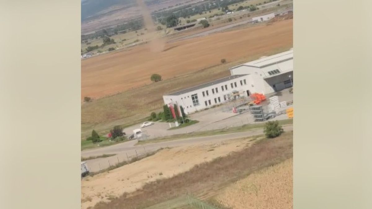 Пътник засне нещо шокиращо до летище София ВИДЕО