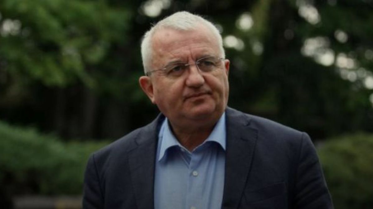 Доц. Драганов: Само в 10 български курорта се случи нещо невероятно насред пандемията