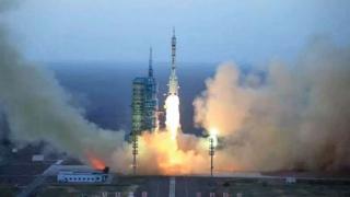 Китай тествал успешно собствена совалка