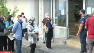 Внимание: Огромни опашки пред паспортните служби