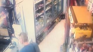 Познавате ли този наглец? Направи нещо много непристойно във Видин ВИДЕО