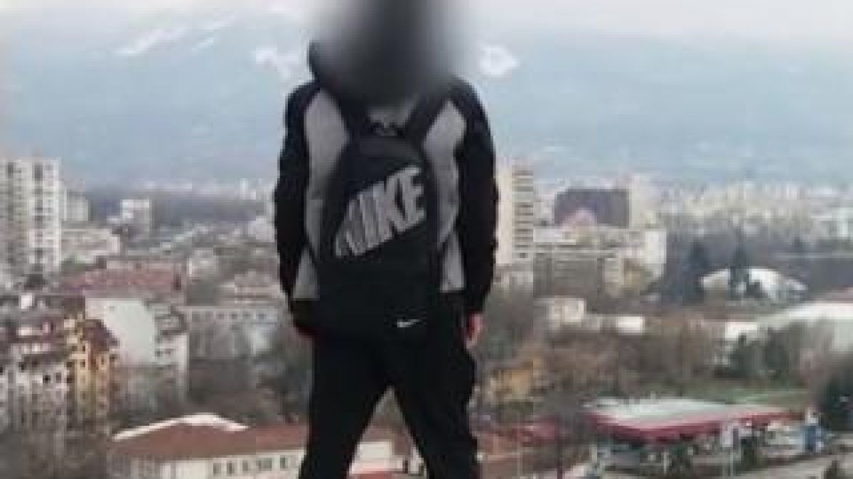 Трагедия по тъмна доба: Фатално селфи в столицата уби момче