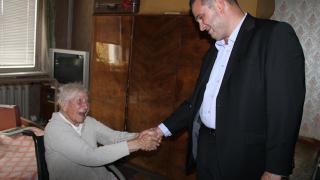 Кърджали потъна в скръб: Отиде си най-известната столетничка